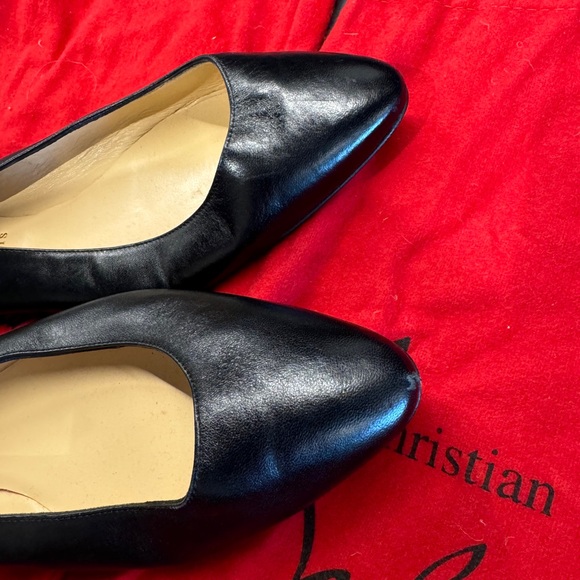 Louboutin Black Flat - Picture 3 of 3